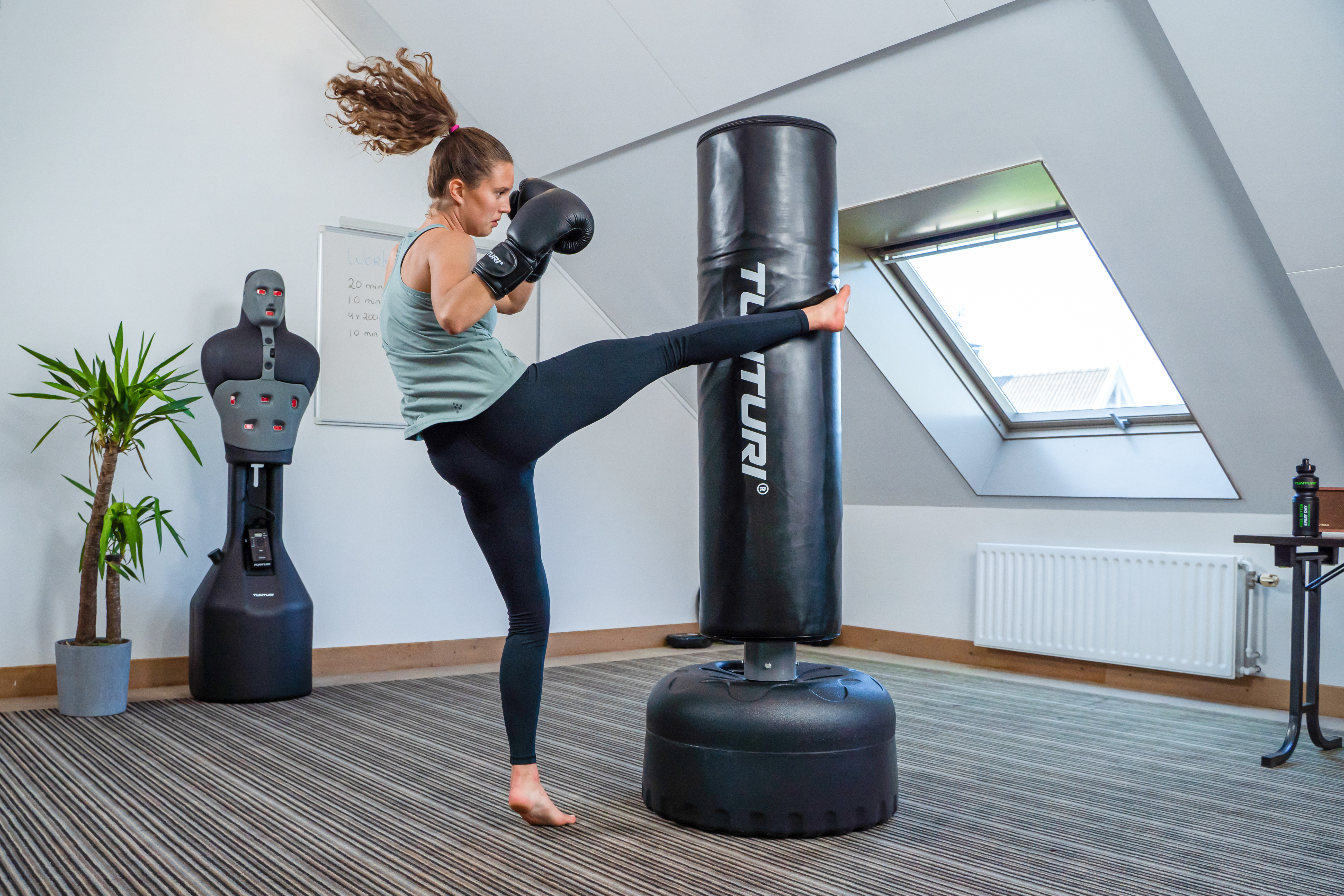 tunturi 14TUSBO096 Zdjęcie produktu - Tunturi wolnostojacy 3