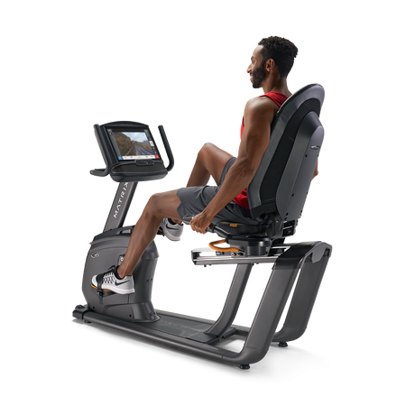 Rower poziomy MATRIX R50 z konsolą XIR